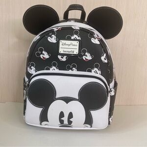 NWT Loungefly Disney Parks Mickey Mouse Backpack Black and White